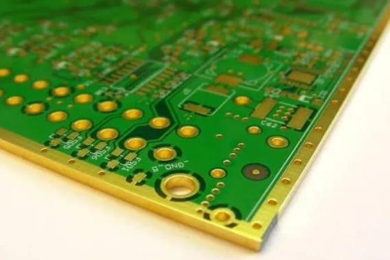 多層PCB板邊輻射防護(hù)PCB設(shè)計(jì)